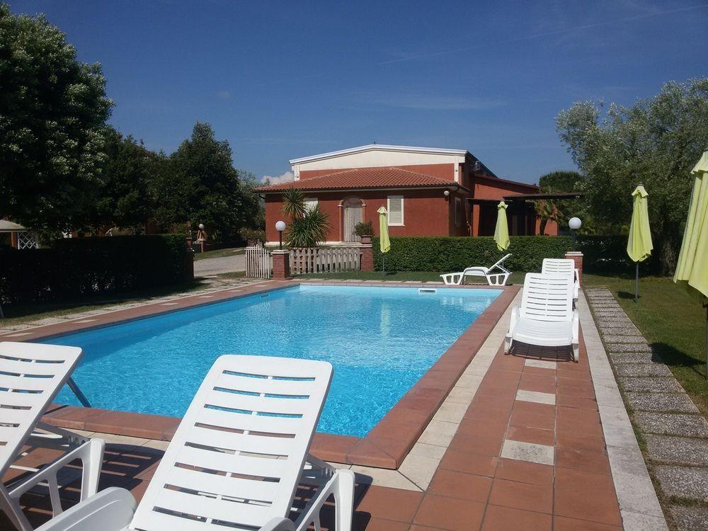 Agriturismo Galeazzi Марсилиана Экстерьер фото